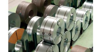 México y otras 14 economías buscan redoblar el combate al exceso de capacidad y producción de acero global