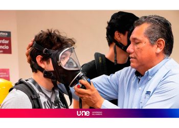 UNE fortalece la formación de futuros ingenieros con taller de seguridad industrial en el sector energético