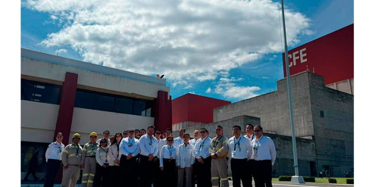 Secretaría de Energía y CFE realizan visita conjunta a Lagunar Verde y atestiguan proceso de recarga de combustible nuclea